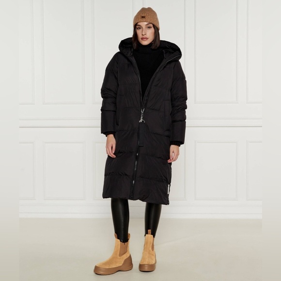 MOON BOOT • Luna Chelsea Suede Boots in Beige - Picture 14 of 15